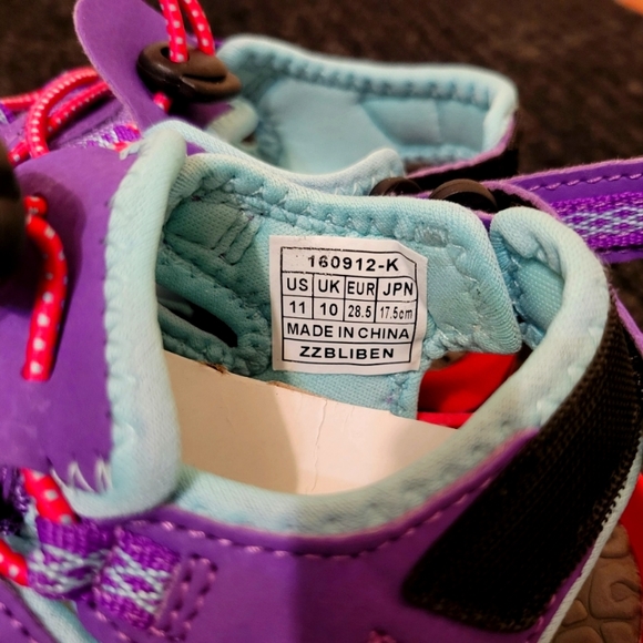 Outdoor Sandals - DREAM PAIRS Little Kid - size US 11 - Picture 6 of 6